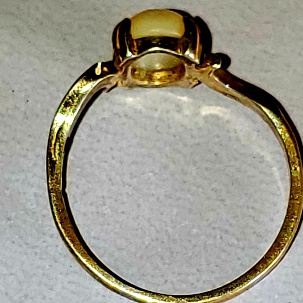 Vintage Shell Ring - Picture 4 of 4